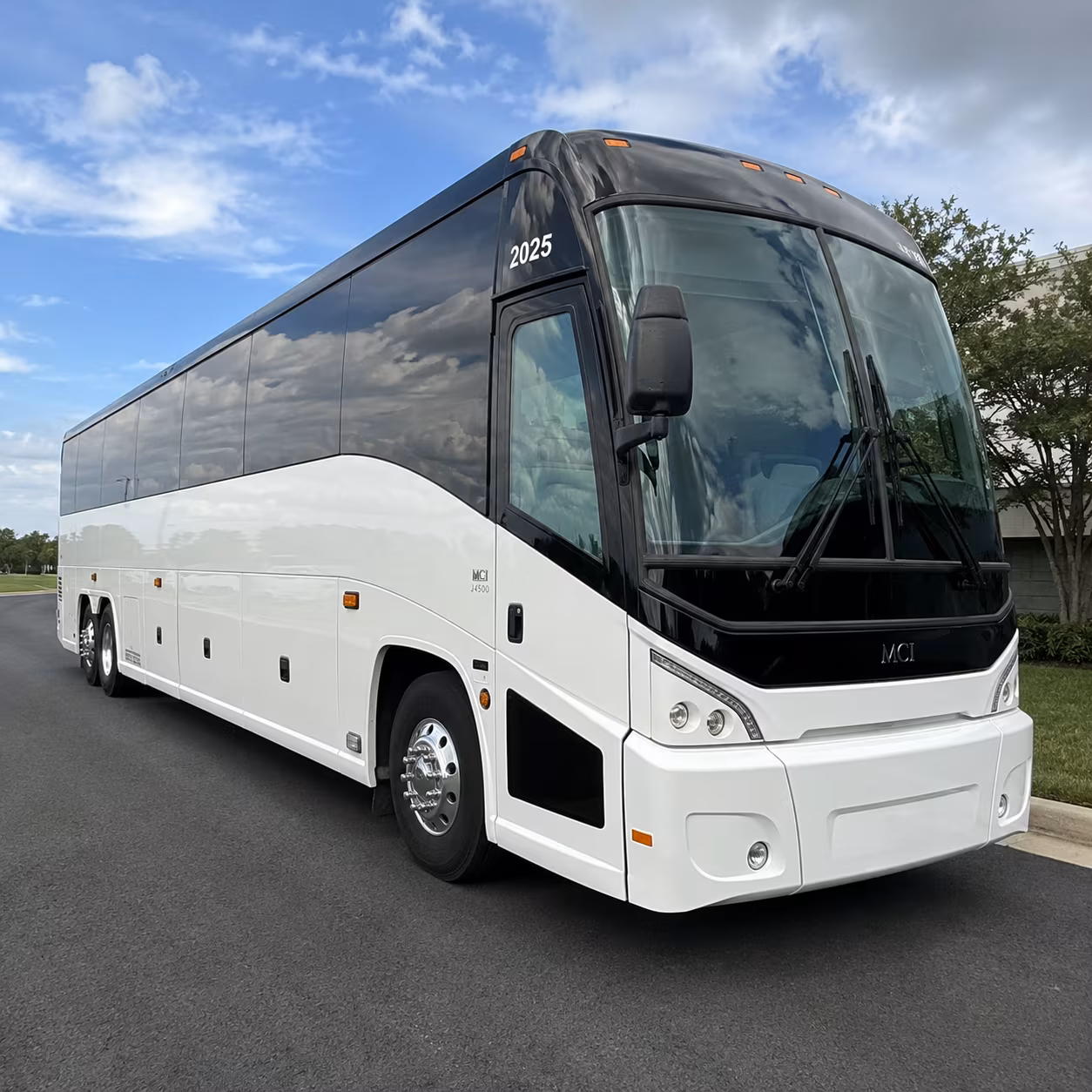 hotel to venue shuttle buses for midtown corporate events