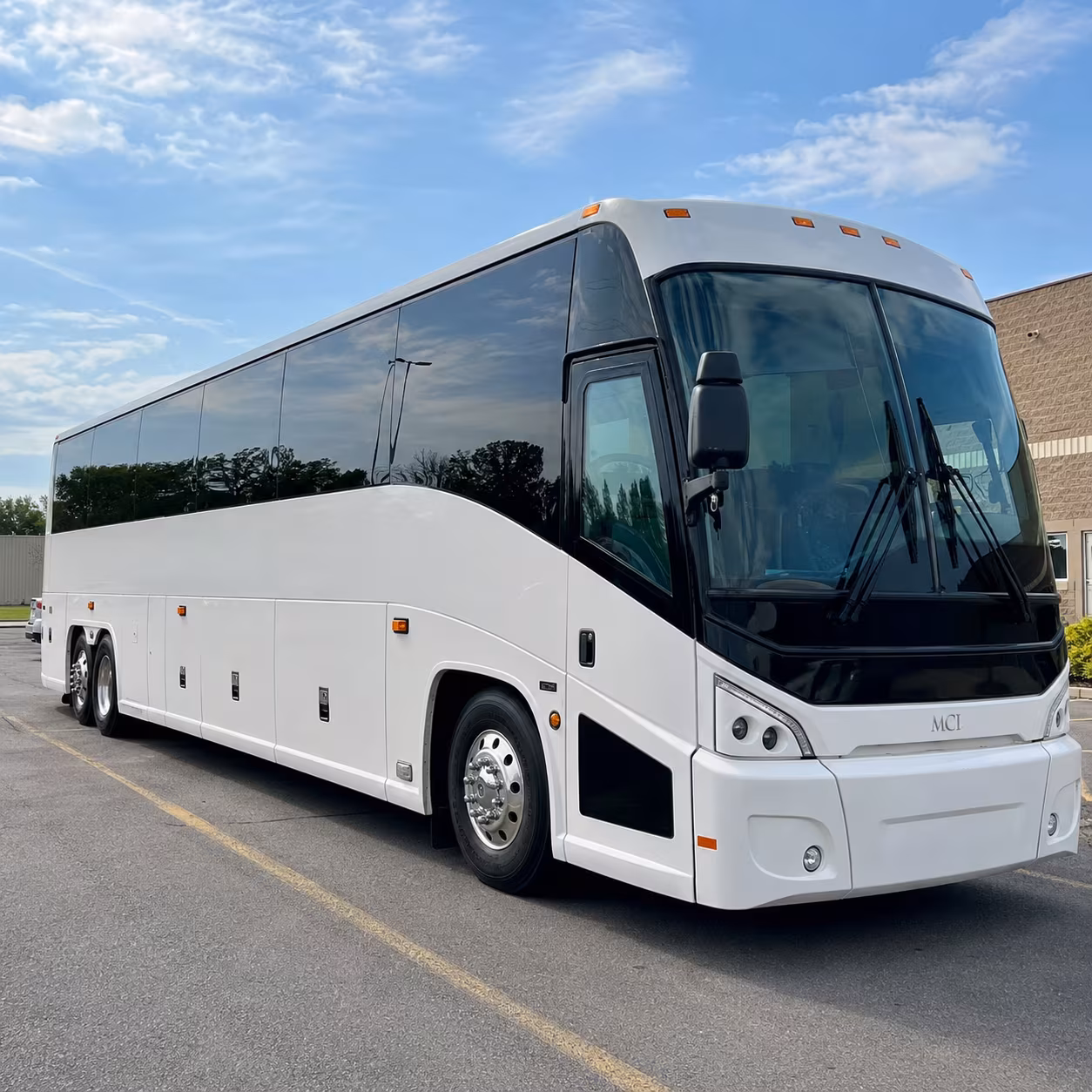 party buses for brooklyn mirage and avant gardner nights in bushwick