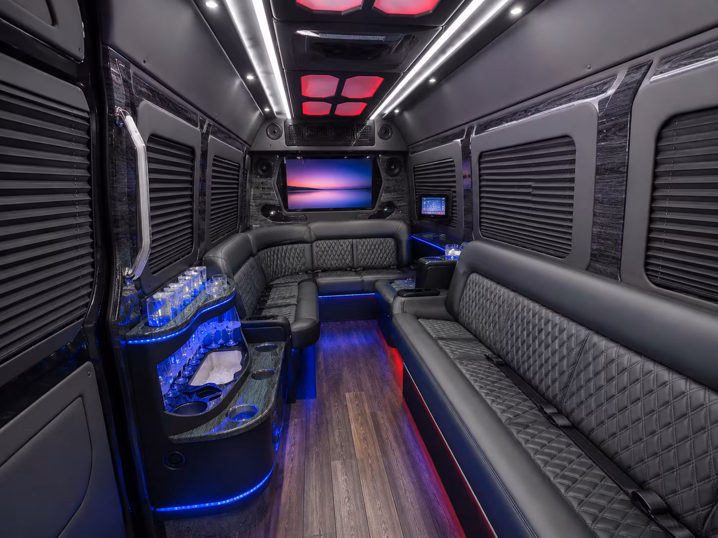 staten island employee shuttle buses and warehouse group transportation